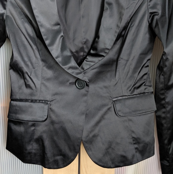 Express Design Studio Blazer - Picture 2 of 7